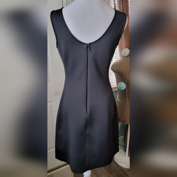 Theory Mivrill Mod Knit Sleeveless Mini Dress Womens M Black Structured Stretchy - Picture 4 of 10